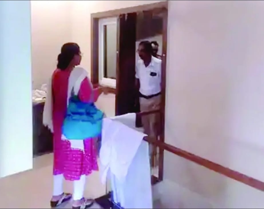 रायगढ़ में सोने की बिस्किट सहित 44 लाख की चोरी…अज्ञात चोरों ने सीसीटीवी डीवीआर भी किया गायब, पुलिस ने शुरू की मामले की जांच