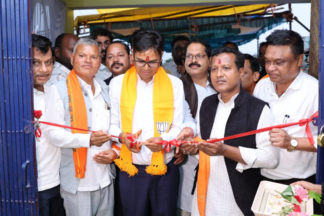 कापू में तहसील कार्यालय के नवीन भवन का वित्त मंत्री श्री ओ.पी.चौधरी ने किया लोकार्पण