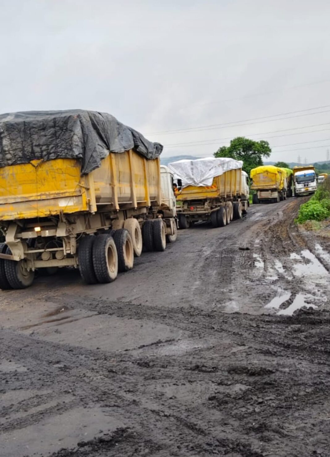 एनटीपीसी लारा में जीपीएस हैक कर फ्लाईऐश डंप किया जा रहा दूसरे स्थान पर… अधिकारी और ट्रांसपोर्टर मिलकर कर रहे करोड़ों का घोटाला, 6 गाड़ियां कलमी के पास पकड़ाई