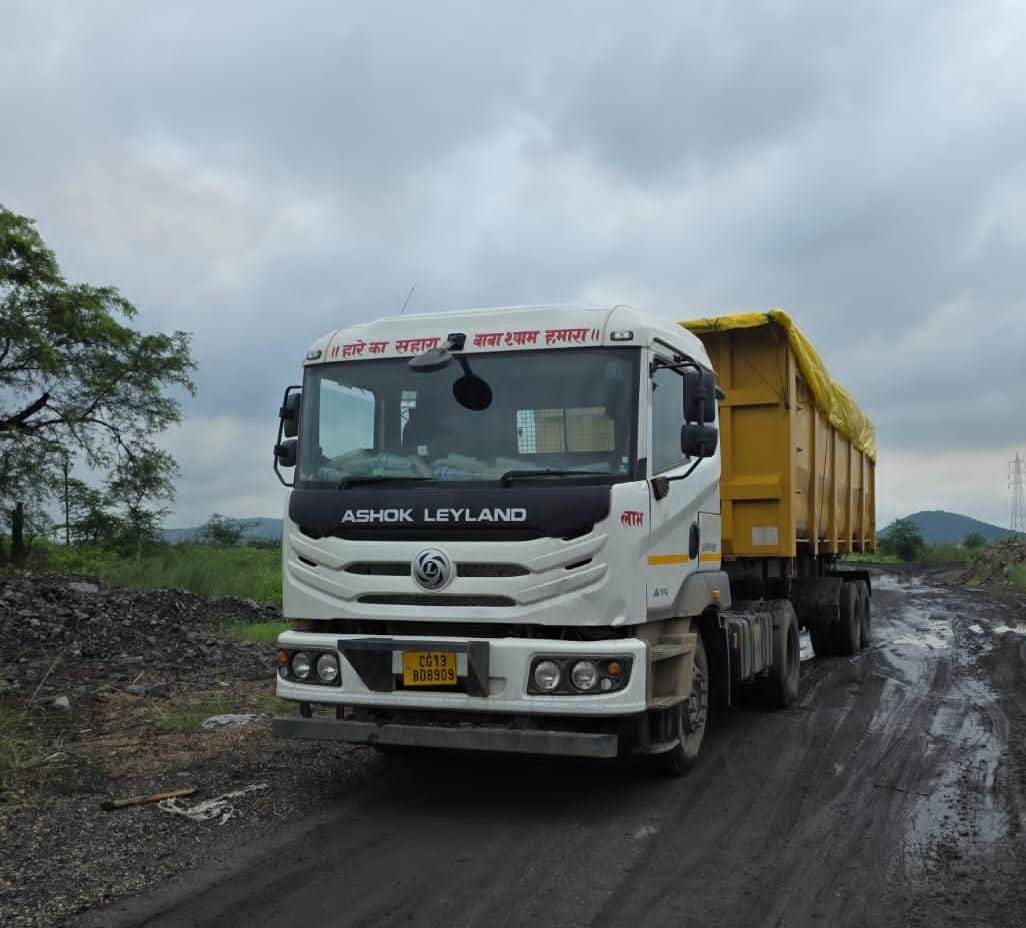 आगाज़ न्यूज की खबर का असर: घोटाला उजागर होने के बाद एनटीपीसी लारा ने 3 फ्लाइएश ट्रांसपोर्टर का ठेका किया निलंबित, 3.70 लाख का लगाया जुर्माना … अवैध निपटान में लिप्त सभी 6 गाड़ियों को किया बैन, 3 लाख की पेनाल्टी भी लगाई