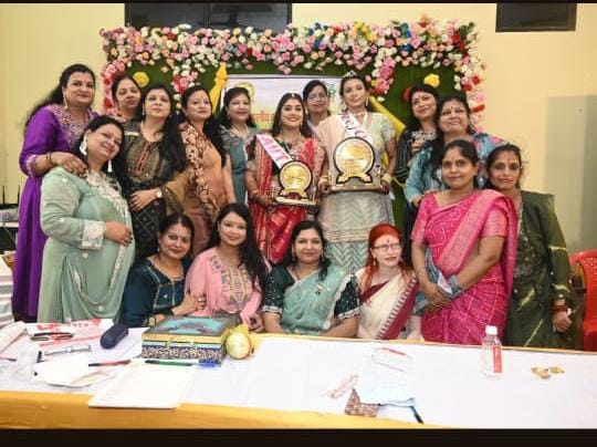खरसिया अग्रसेन भवन में अखिल भारतीय मारवाड़ी महिला सम्मेलन का तीज उत्सव धूमधाम से मना