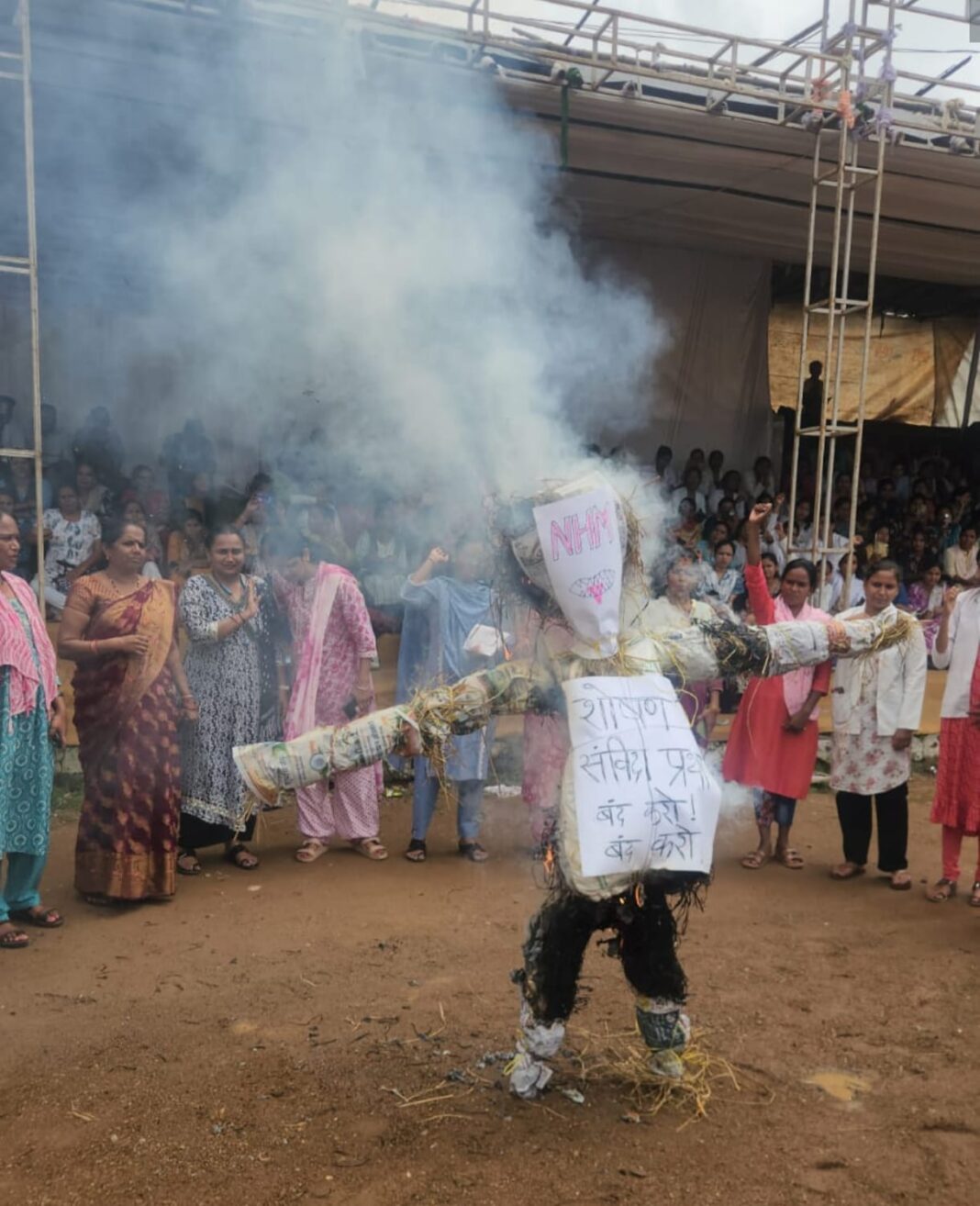 छत्तीसगढ़: स्वास्थ्य कर्मियों की अनिश्चितकालीन हड़ताल से स्वास्थ्य सेवाएँ ठप, मरीजों की मुश्किलें बढ़ीं…कल सौंपेंगे ज्ञापन भाजपा जिलाअध्यक्ष तथा विधायक रायगढ़ को