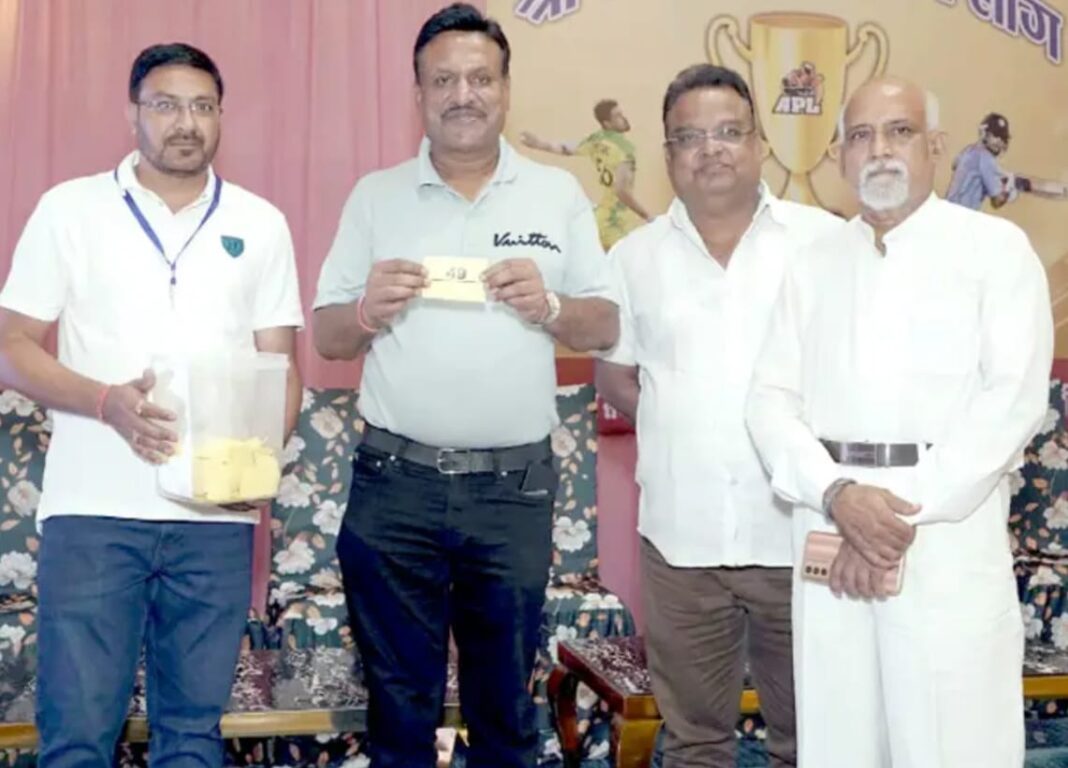 नगर में पहली बार अग्र समाज कराएगा आईपीएल के तर्ज पर रोमांचक क्रिकेट टूर्नामेंट…अग्रोहा धाम में हुआ ऑक्शन 16 टीम ओनर्स ने बोली लगाकर खरीदे 128 खिलाड़ी