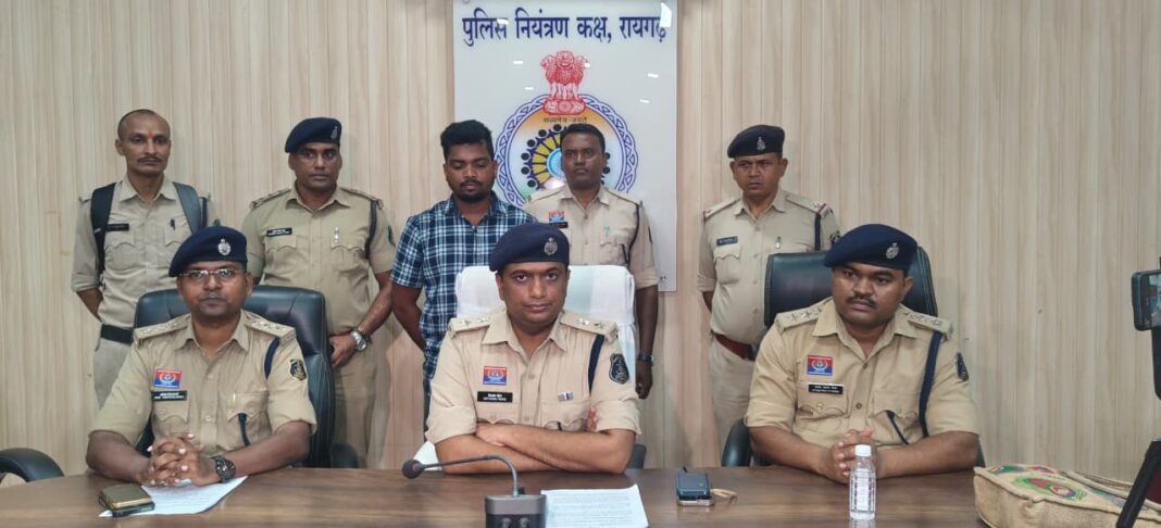 गांजा तस्करी पर घरघोड़ा पुलिस की बड़ी कार्रवाई, हुंडई कार से ढाई क्विंटल गांजा बरामद, एक आरोपी गिरफ्तार