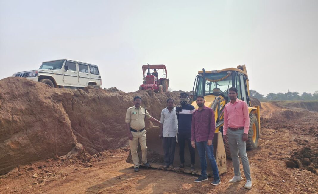 खनिजों के अवैध उत्खनन, परिवहन एवं भण्डारण पर खनि अमला ने की कार्यवाही