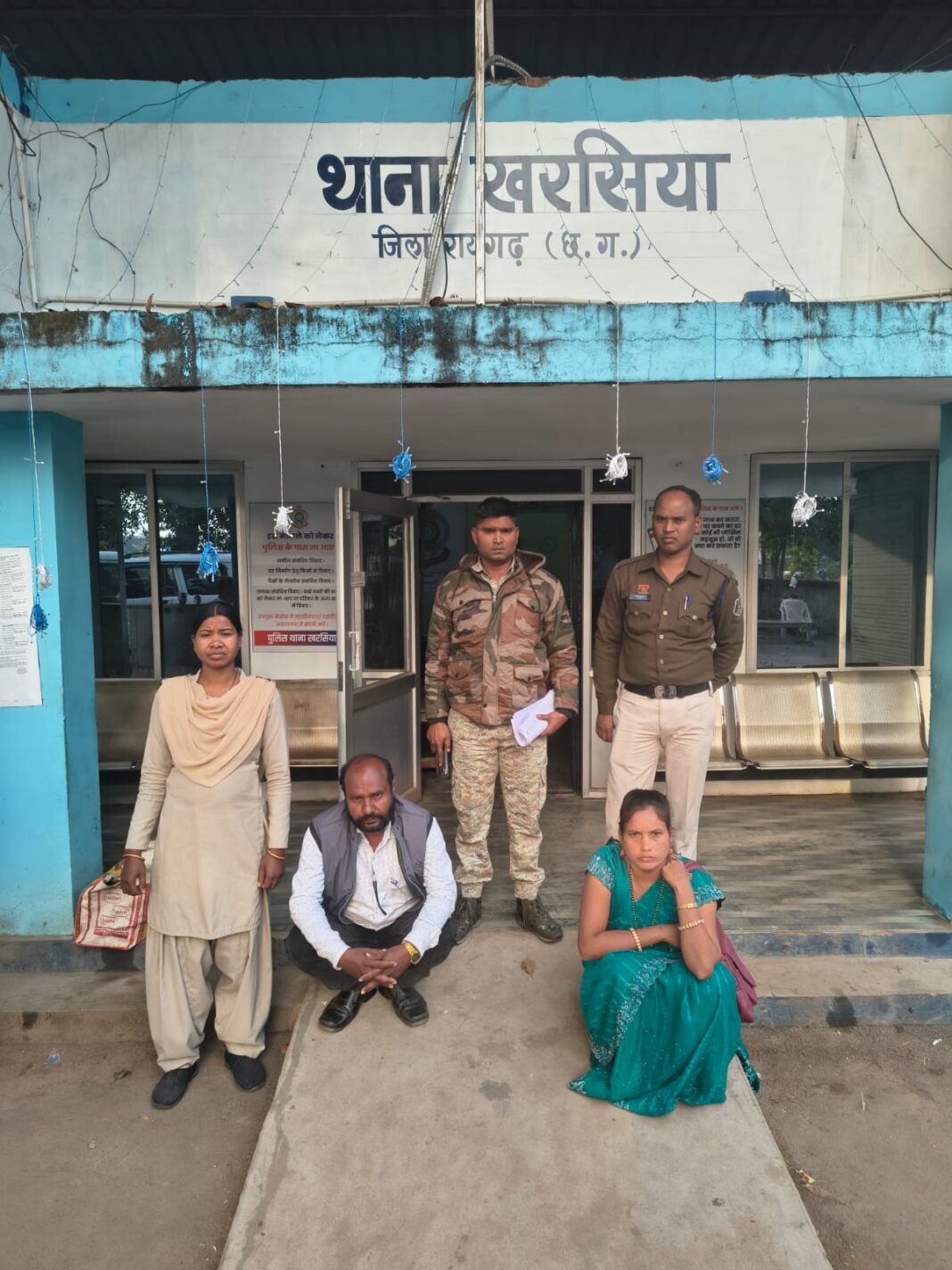 खरसिया पुलिस की बड़ी कार्यवाही- RTE की आड़ में बड़ा फर्जीवाड़ा उजागर, दंपती गिरफ्तार; 22.52 लाख की प्रतिपूर्ति राशि गबन का मामला