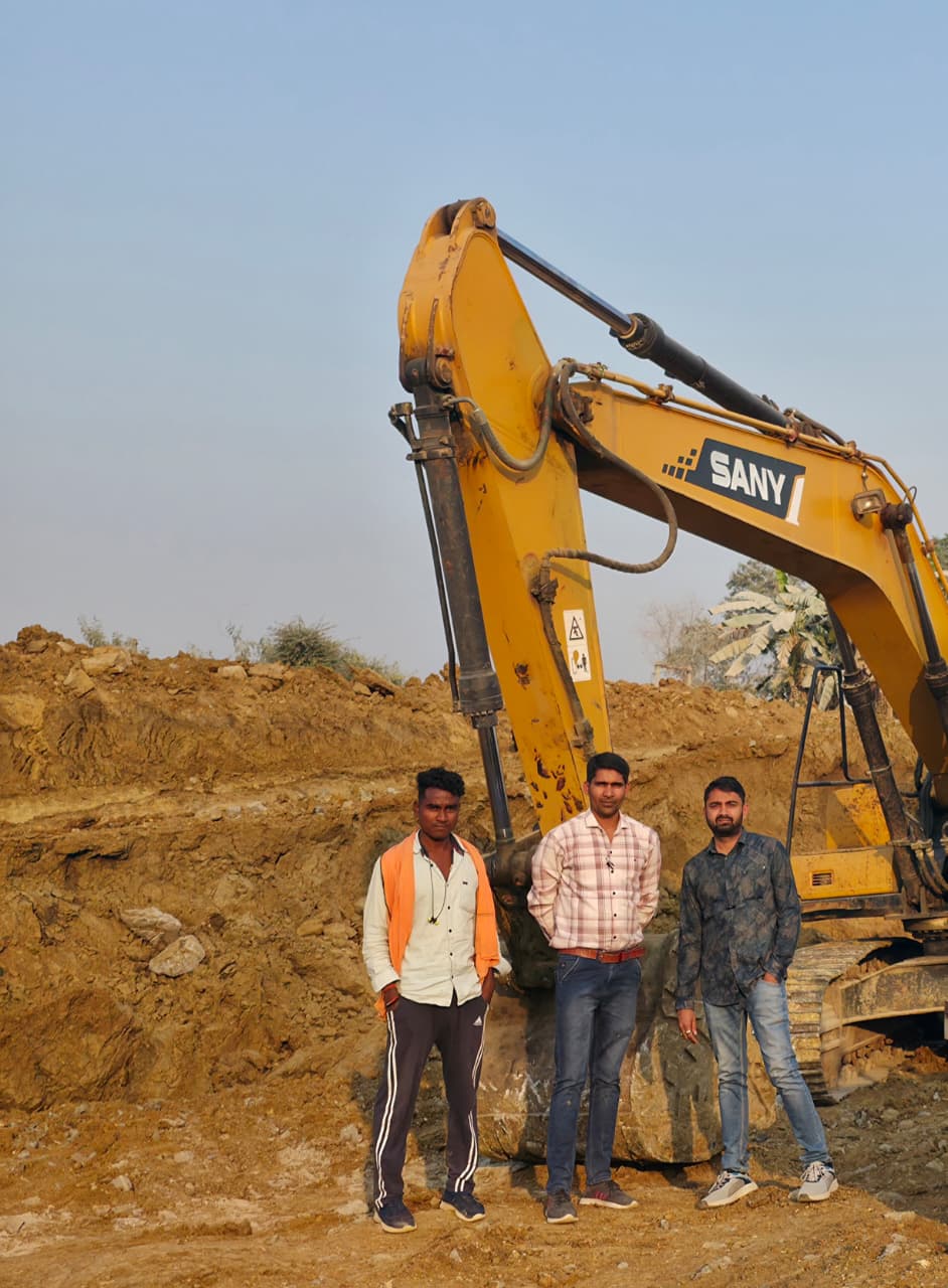 खनिज टीम ने किया अवैध उत्खनन पर चौतरफा कार्यवाही, पोकलेन, हाईवा, ट्रेलर, ट्रेक्टर टीपर जब्त