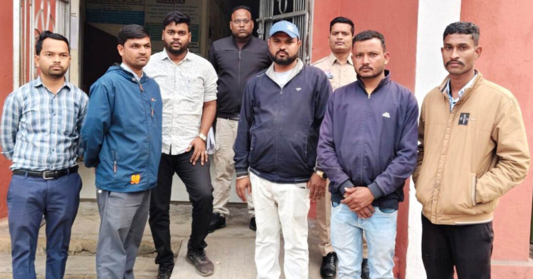 एम्बुलेंस चालक से मारपीट और तोड़फोड़ के मामले में 6 आरोपी गिरफ्तार