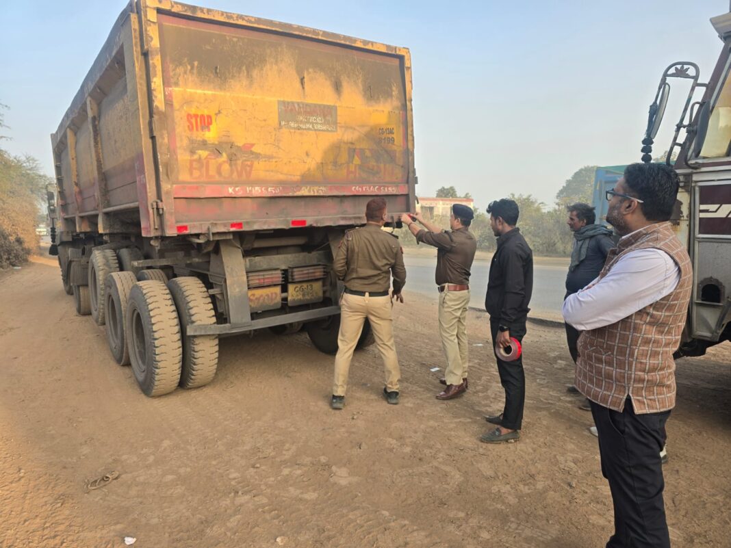 परिवहन विभाग ने रिफ्लेक्टर विहीन 63 वाहनो पर की चालानी कार्रवाई