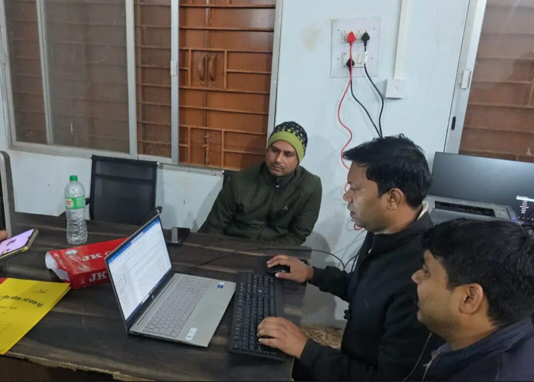 जशपुर में महिला एवं बाल विकास विभाग का बाबू 40 हजार का रिश्वत लेते गिरफ्तार