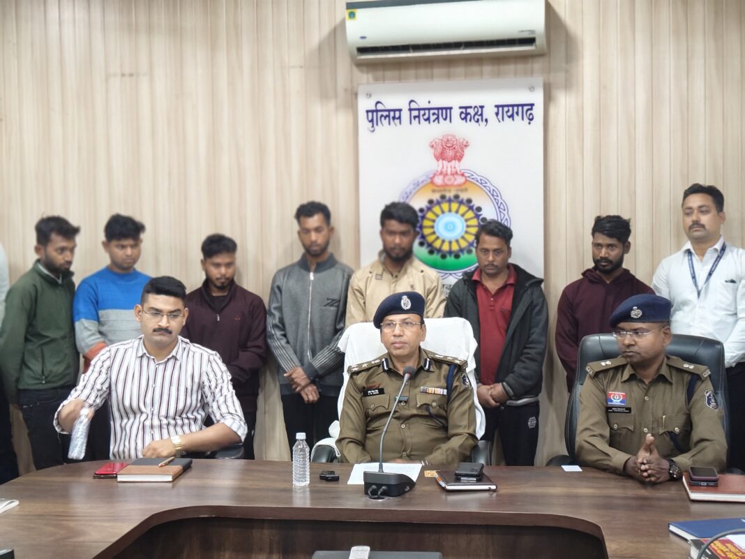 बाइक चोरी कर फर्जी दस्तावेजों से बिक्री करने वाले बड़े गिरोह का पर्दाफाश, 7 आरोपी गिरफ्तार, 25 बाइक बरामद