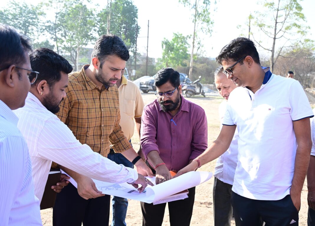 कोतरा रोड दुग्ध डेयरी पर विकसित होगा आधुनिक ऑक्सीजोन, वित्त मंत्री श्री ओपी चौधरी के विशेष प्रयासों से 7.86 करोड़ रुपए की स्वीकृति