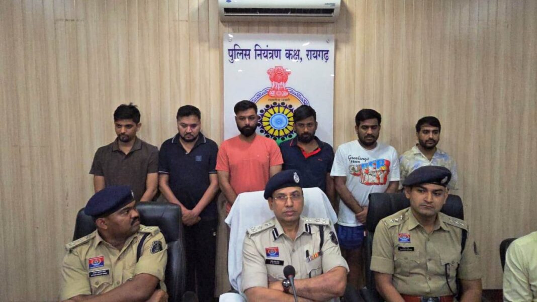गोवा में किराए के विला पर रायगढ़ पुलिस की रेड, छह बड़े सट्टा संचालक -अमित मित्तल, मोहित सोमानी, बाबू खंडेलवाल और उसके साथी गिरफ्तार